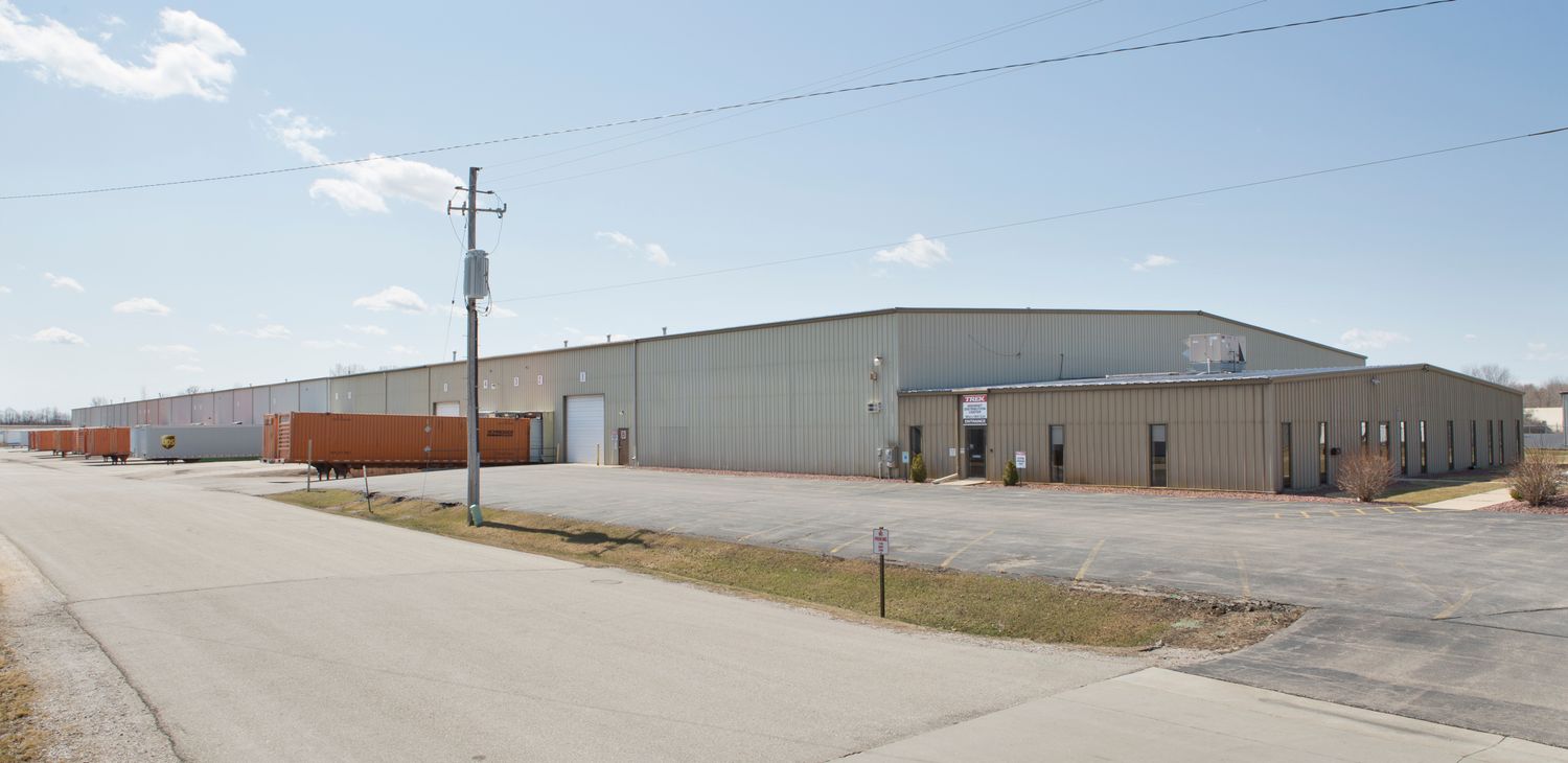 Trek Building: N57W39605 State Road 16, Oconomowoc, WI 53066